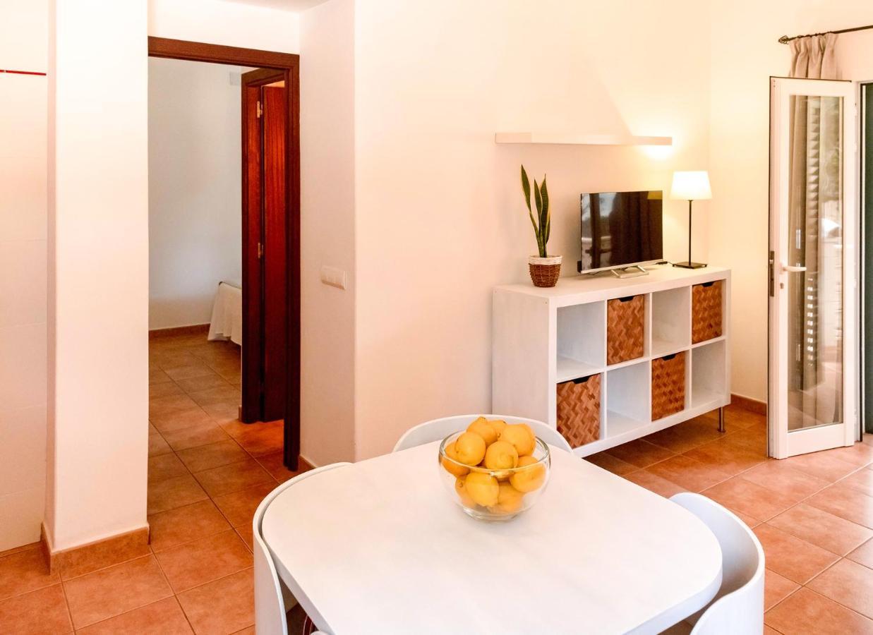 Apartamentos El Pino - Formentera Break Es Calo  Eksteriør billede
