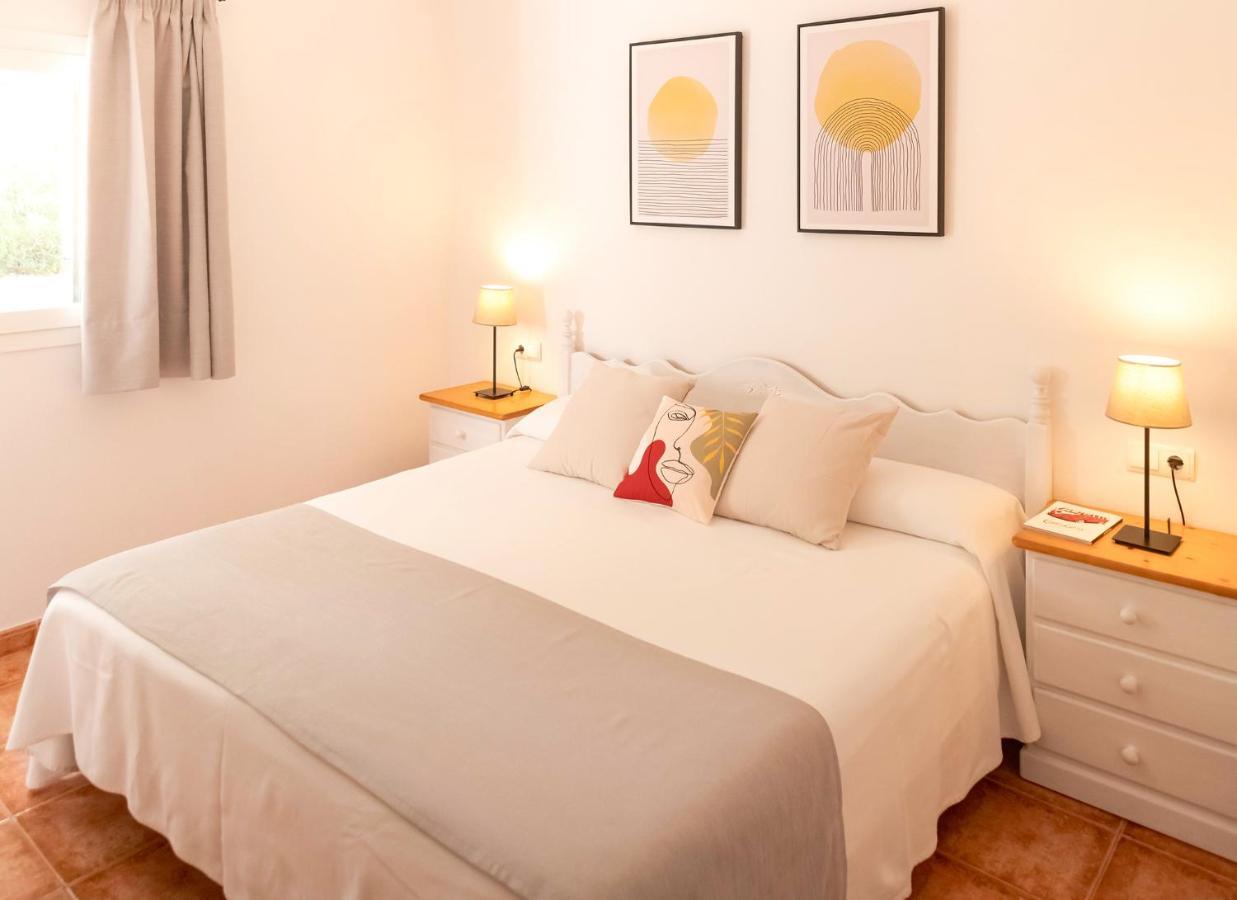 Apartamentos El Pino - Formentera Break Es Calo  Eksteriør billede