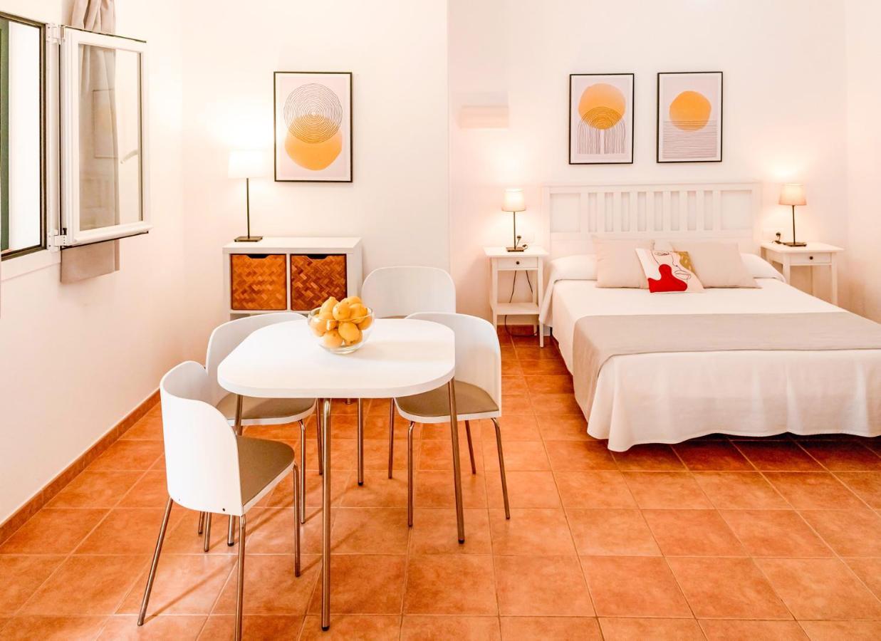 Apartamentos El Pino - Formentera Break Es Calo  Eksteriør billede