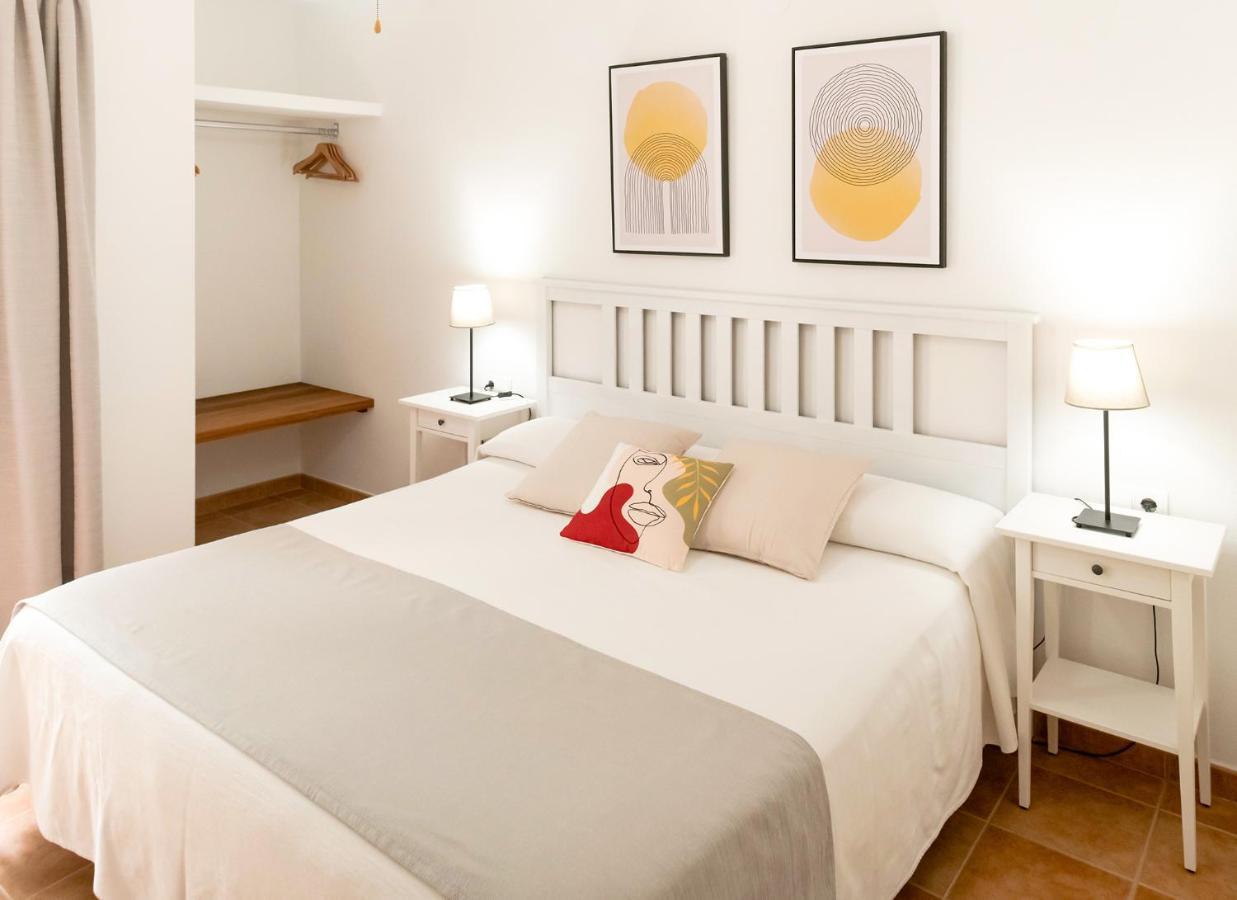 Apartamentos El Pino - Formentera Break Es Calo  Eksteriør billede