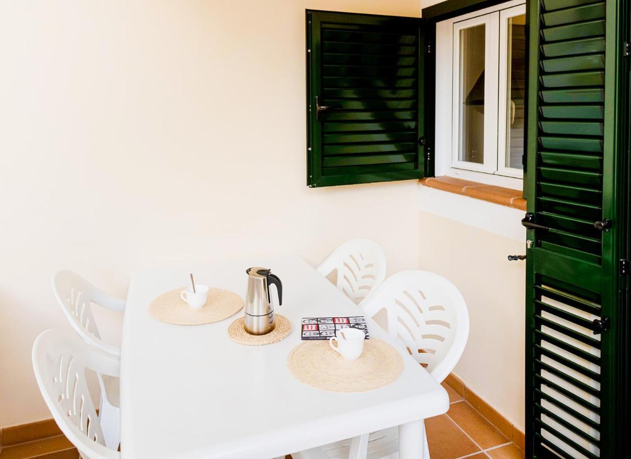 Apartamentos El Pino - Formentera Break Es Calo  Eksteriør billede